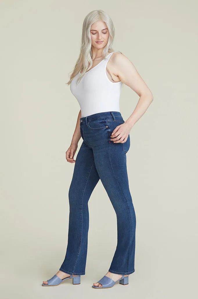 DEN TALL - SLIM BOOTCUT JEANS | MARTINE