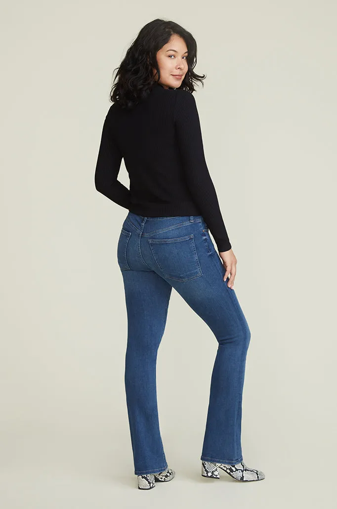 DEN TALL - SLIM BOOTCUT JEANS | MARTINE