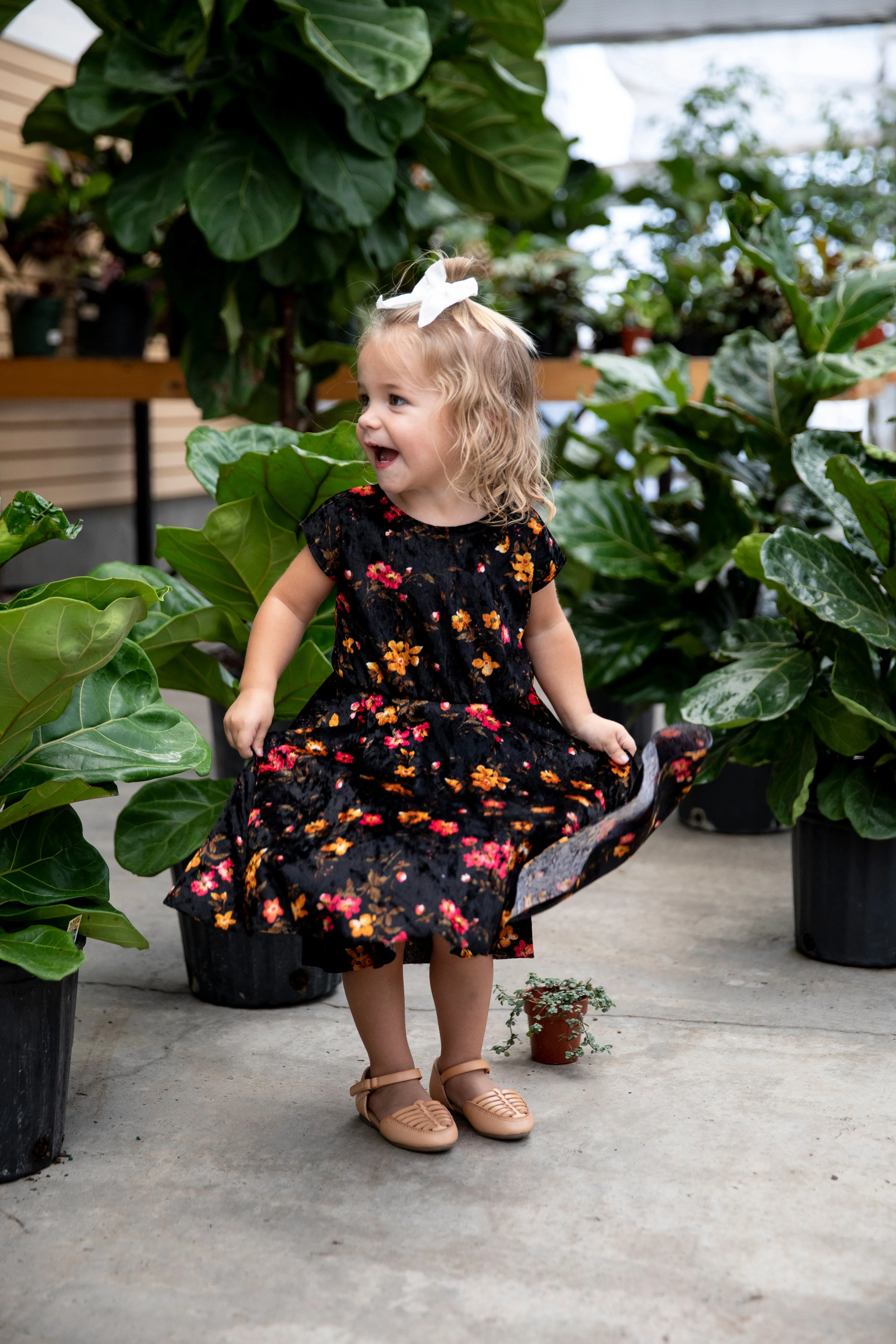 Reese Twirl Black Floral Velvet