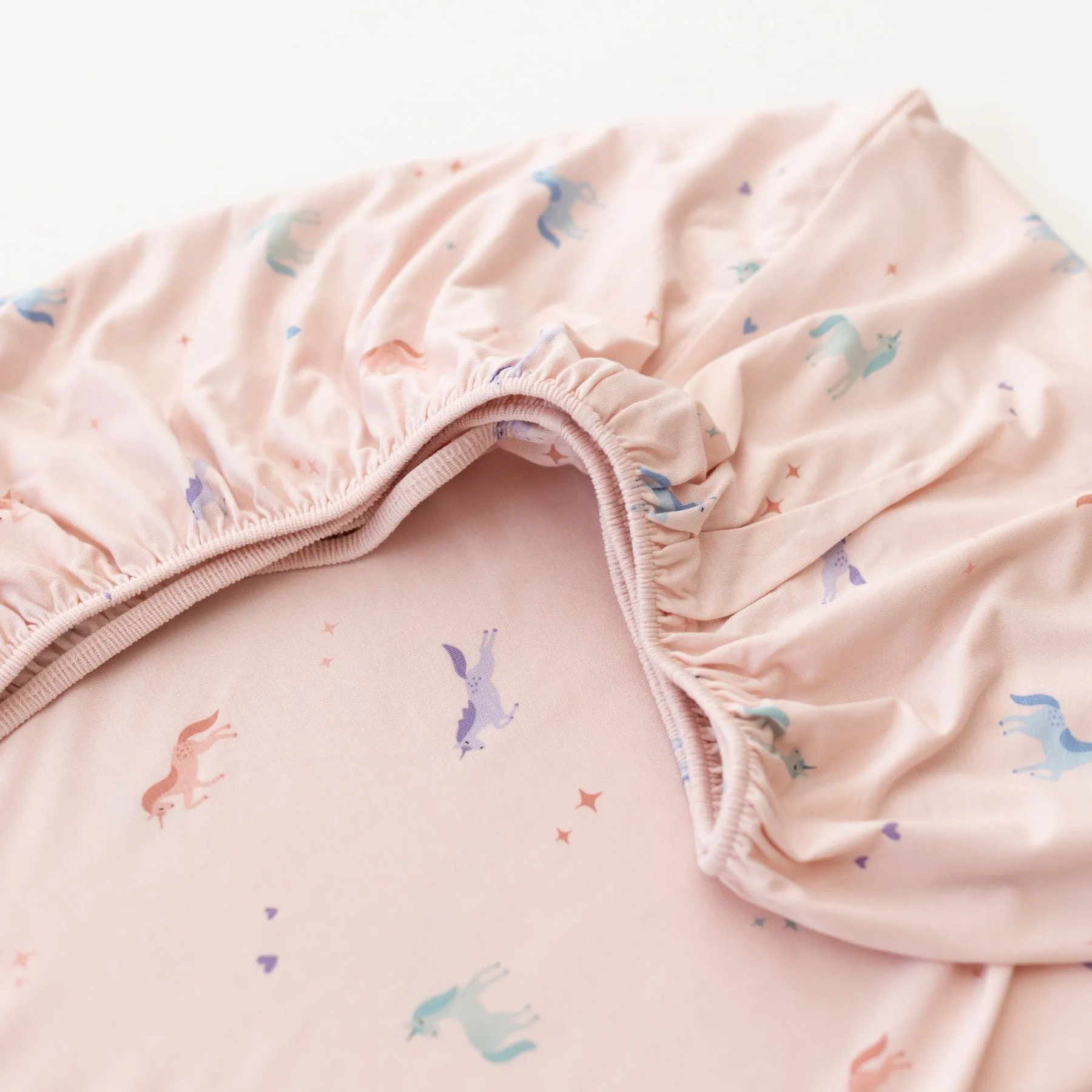 Unicorns Crib Sheet